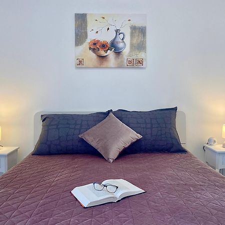Ema Apartment Пула Екстериор снимка