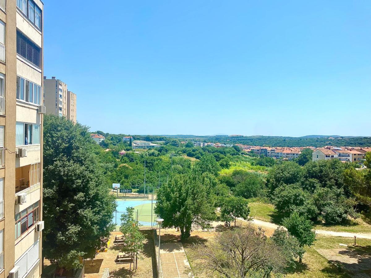 Ema Apartment Пула Екстериор снимка
