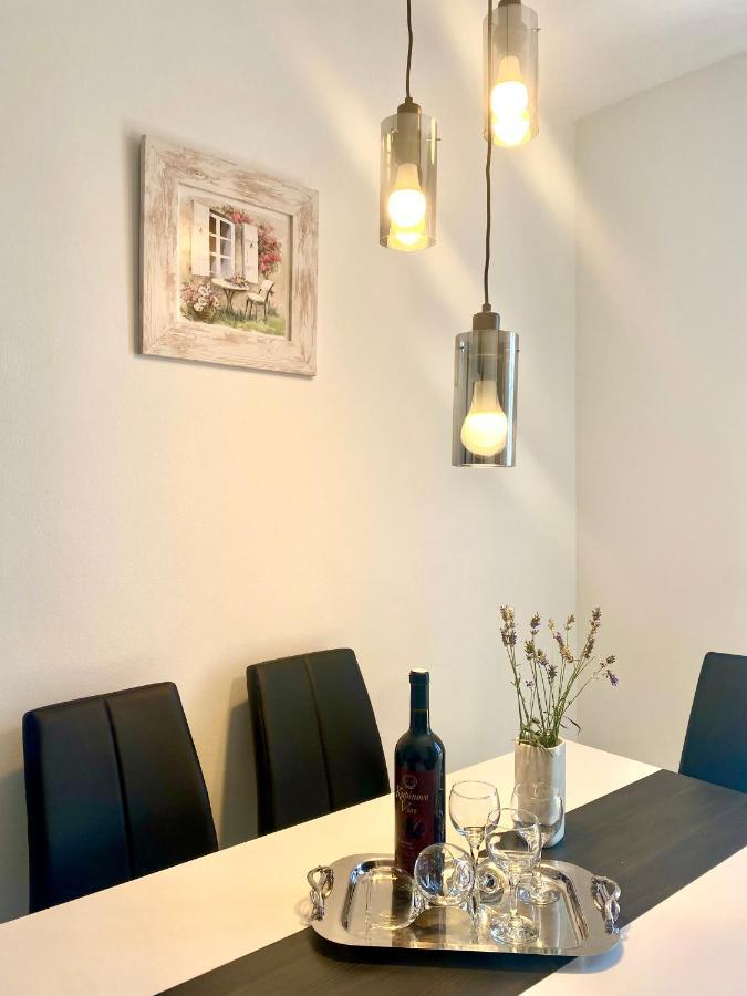 Ema Apartment Пула Екстериор снимка