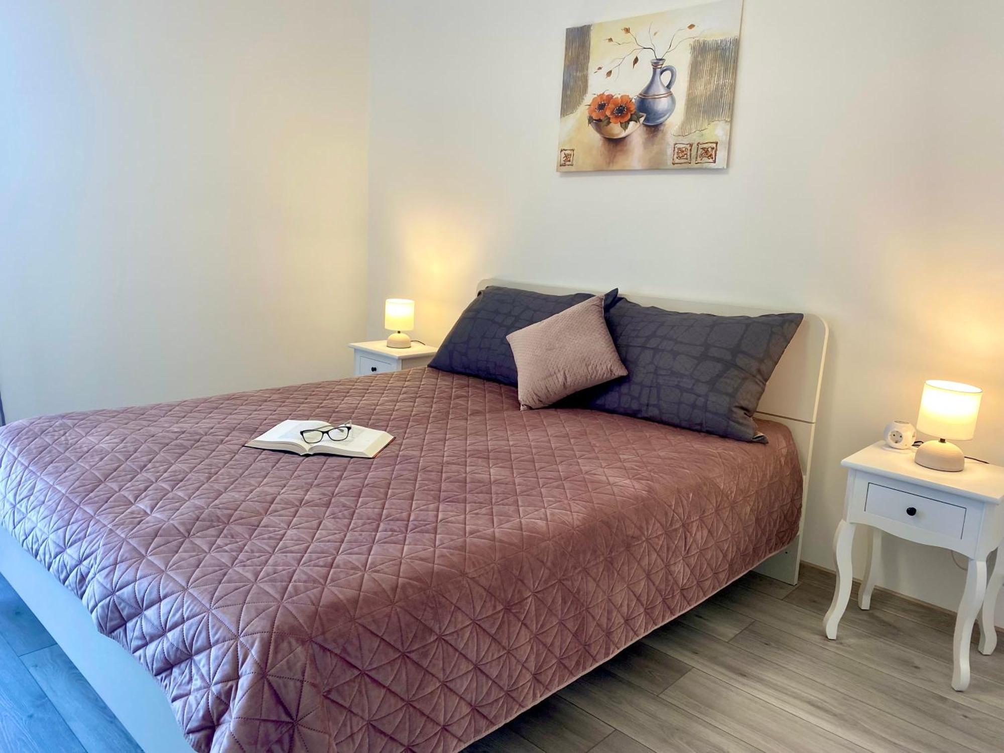 Ema Apartment Пула Екстериор снимка