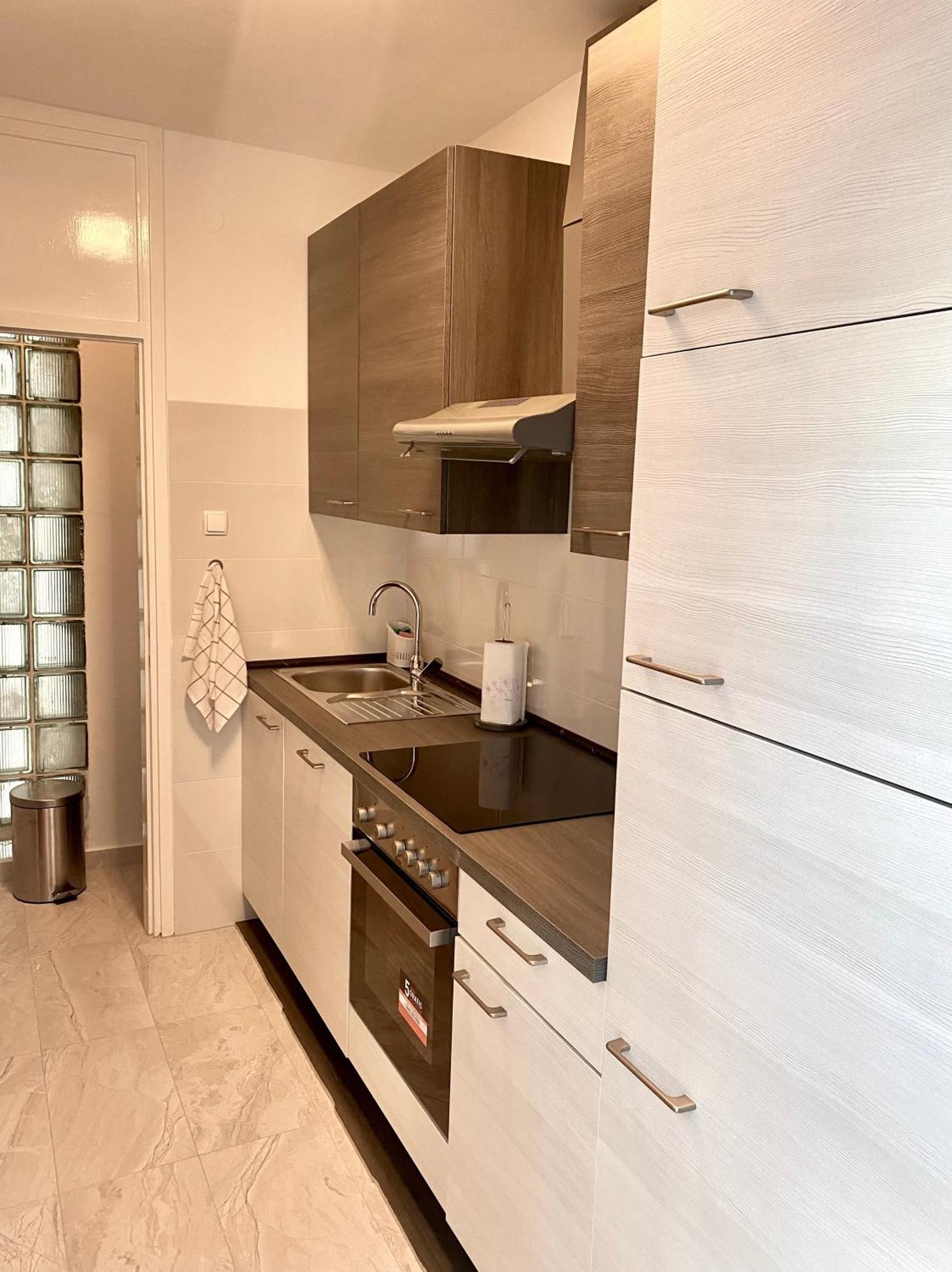 Ema Apartment Пула Екстериор снимка